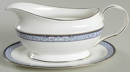 Vintage Lace Gravy Boat & Underplate
