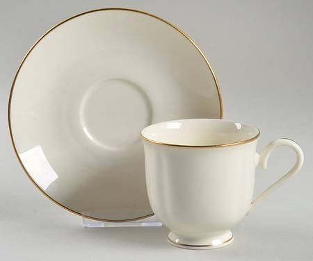 L26 Footed Cup & Saucer Set