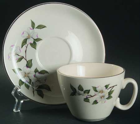 New Dogwood Flat Cup & Saucer Set