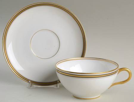 LAT25 Flat Cup & Saucer Set