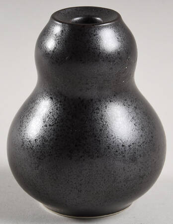 Piano (Round, Smooth Texture) 3" Candlestick