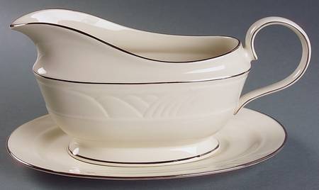 Sand Dune Platinum Gravy Boat & Underplate