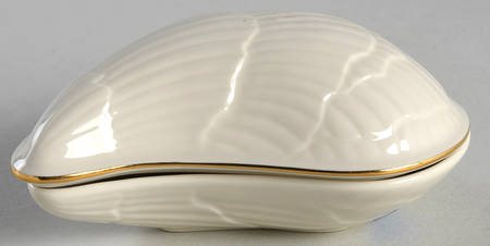 Aegean Collection Shell Shaped Box with Lid