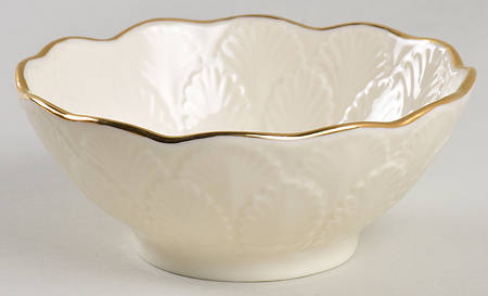 Greenfield Collection Footed Bon Bon