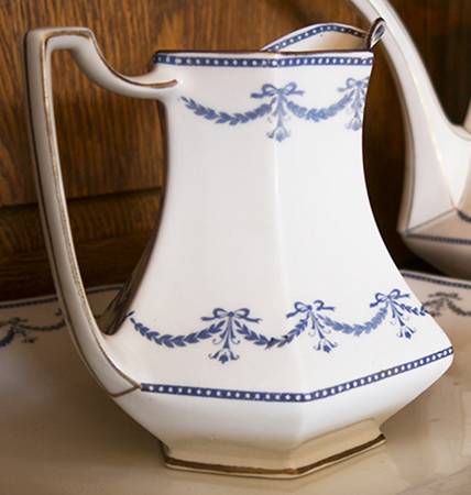 LNT81 Creamer