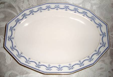 LNT81 16" Oval Serving Platter