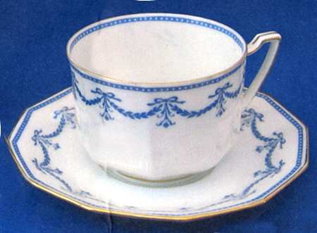LNT81 Flat Cup & Saucer Set