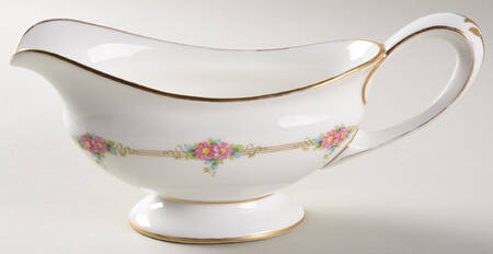 C29 Gravy Boat