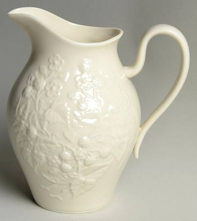 Blackberry Collection 24 Oz Pitcher