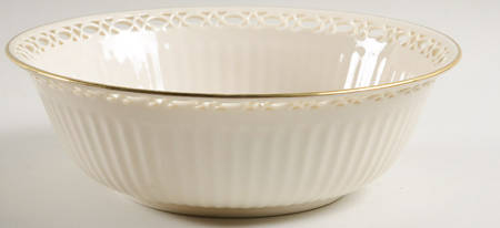 Trapunto 9" Round Vegetable Bowl