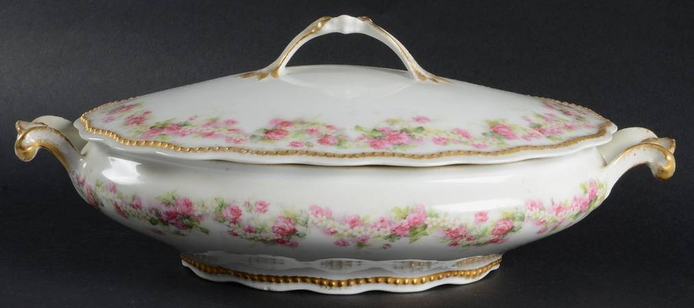 LNT83 Oval Covered Vegetable