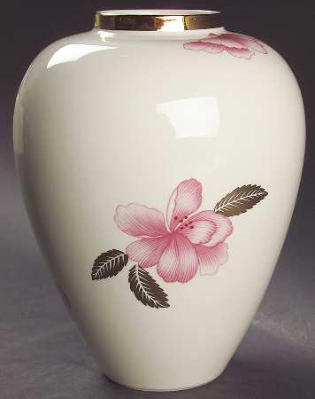 Royal Blossom Collection 7" Vase