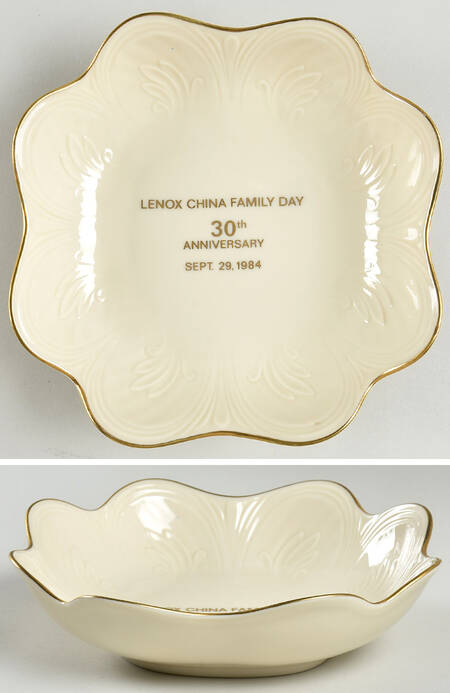 Saybrooke Collection Gold 7" Scalloped Bowl