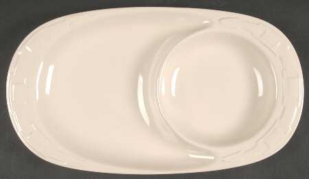 Woven Traditions Ivory Oval Snack Tray
