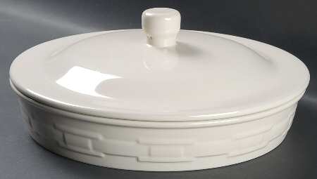 Woven Traditions Ivory Round Covered Baker