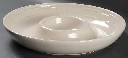 Woven Traditions Ivory 1 Piece Chip & Dip by Longaberger