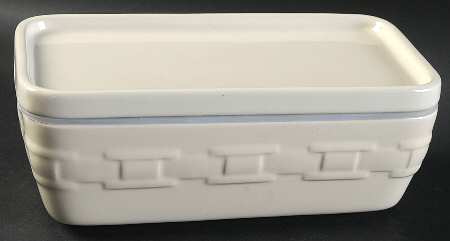 Woven Traditions Ivory 8" Rectangular Baker & Lid