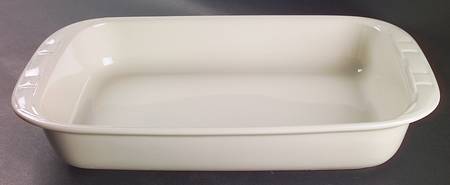 Woven Traditions Ivory 15" Rectangular Baker