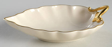 Woodleaf Collection Gold by Lenox