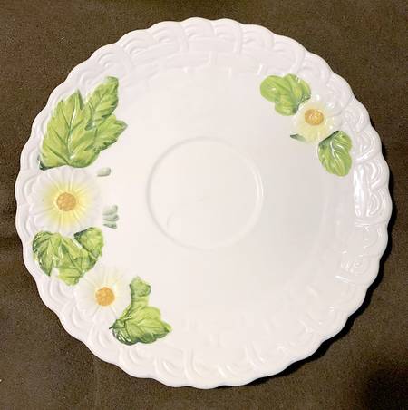 Rustic Daisy Saucer