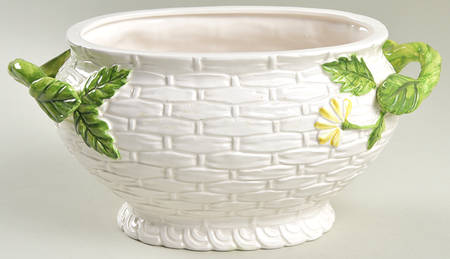 Rustic Daisy Tureen No Lid