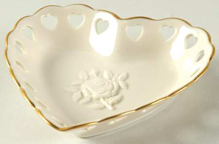 Heart Collection Heart Shaped Dish
