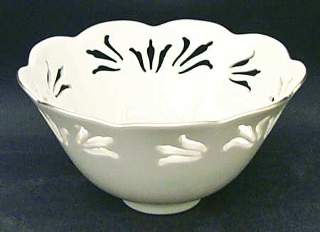 Westbury Collection 6'' Pierced Round Bowl