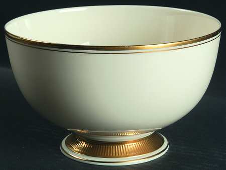 Heritage Collection (Cream) 7" Footed Bowl