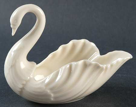 Swan Col Crm (Nt, Opentail, Gold Stamp) 3" Swan Form Bowl