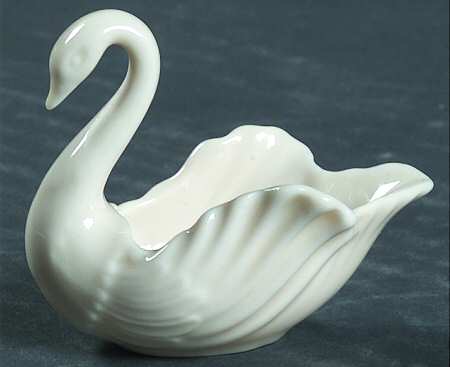 Swan Col Crm (Notrim, Opentail, Green stamp) 2" Swan Form Bowl