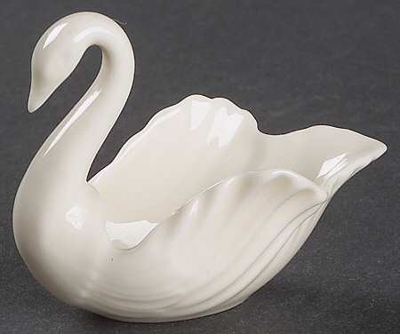Swan Col Crm (Notrim, Opentail, Green stamp) 2" Swan Form Bowl