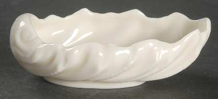Shell Bowl Collection Cream (No Trim) 3" Shell Shaped Bowl