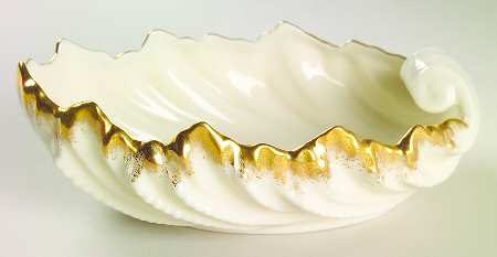 Shell Bowl Collection Cream (Gold Trim) 6" Shell Shaped Bowl