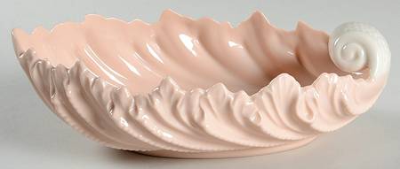 Shell Bowl Collection Coral, White Accts 9" Shell Shaped Bowl