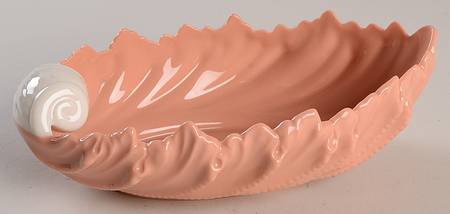 Shell Bowl Collection Coral, White Accts 7" Shell Shaped Bowl