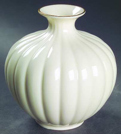 Sweetbriar Collection 4" Bud Vase