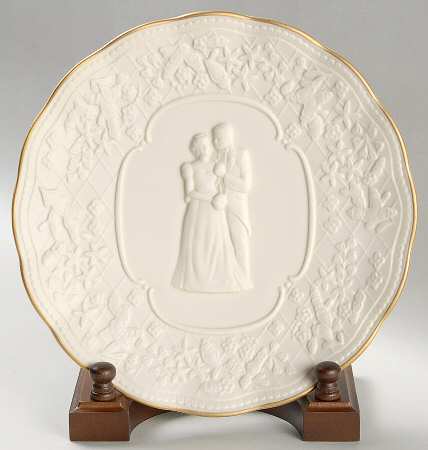Wedding Promises Collection Bridal Plate & Wood Stand Set