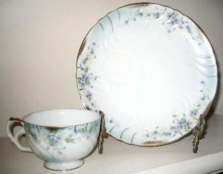 1376v Snack Plate & Cup Set