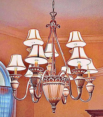 Matelasse 9 Light Chandelier