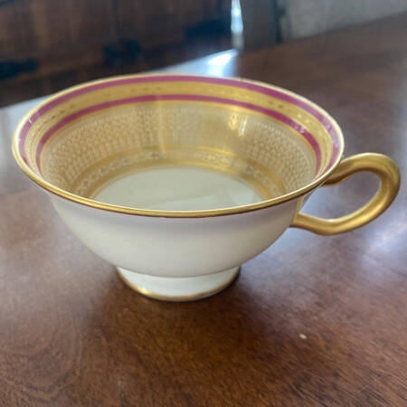 D342r Footed Cup