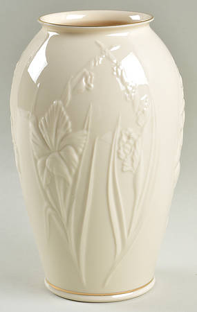 Masterpiece Collection 9" Vase