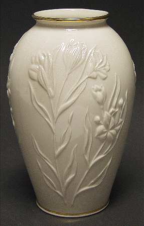 Masterpiece Collection 8" Vase