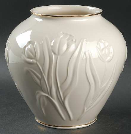 Masterpiece Collection 7" Globe Vase