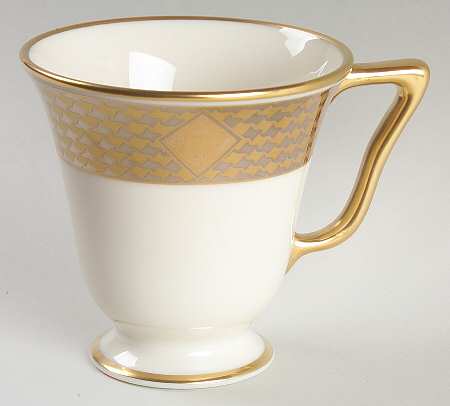 Haute Couture Footed Cup