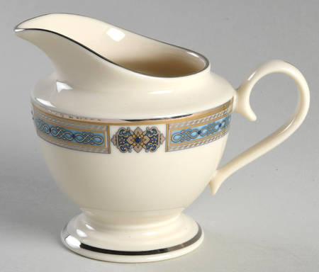 Jewels Sapphire 1999 Shape Creamer