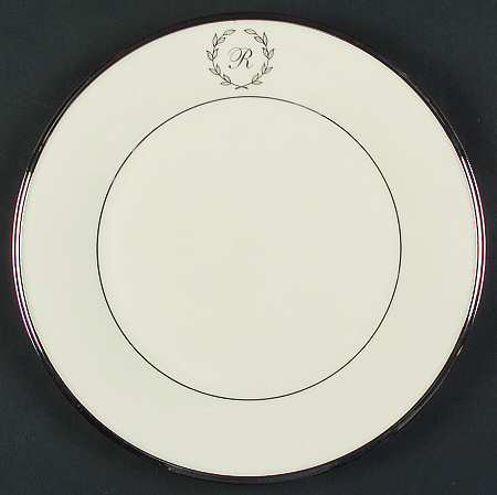 Solitaire Classique Monogram Dinner Plate