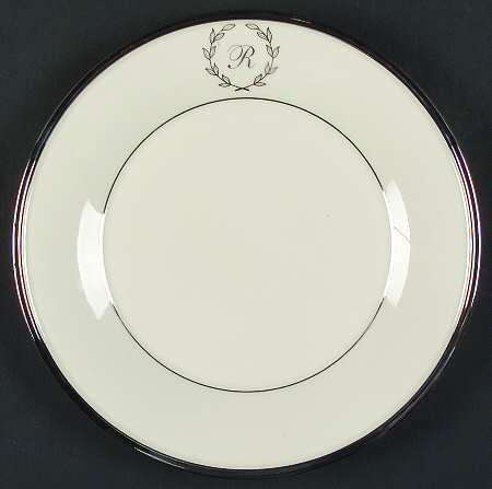 Solitaire Classique Monogram Luncheon Plate