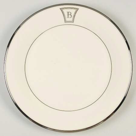 Solitaire Tempo Monogram Service Plate (Charger)