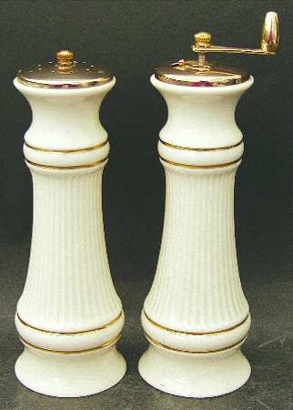 Mount Vernon Collection Salt Mill & Pepper Mill Set