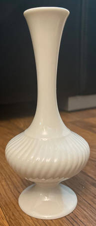 Savoy Collection 7" Bud Vase